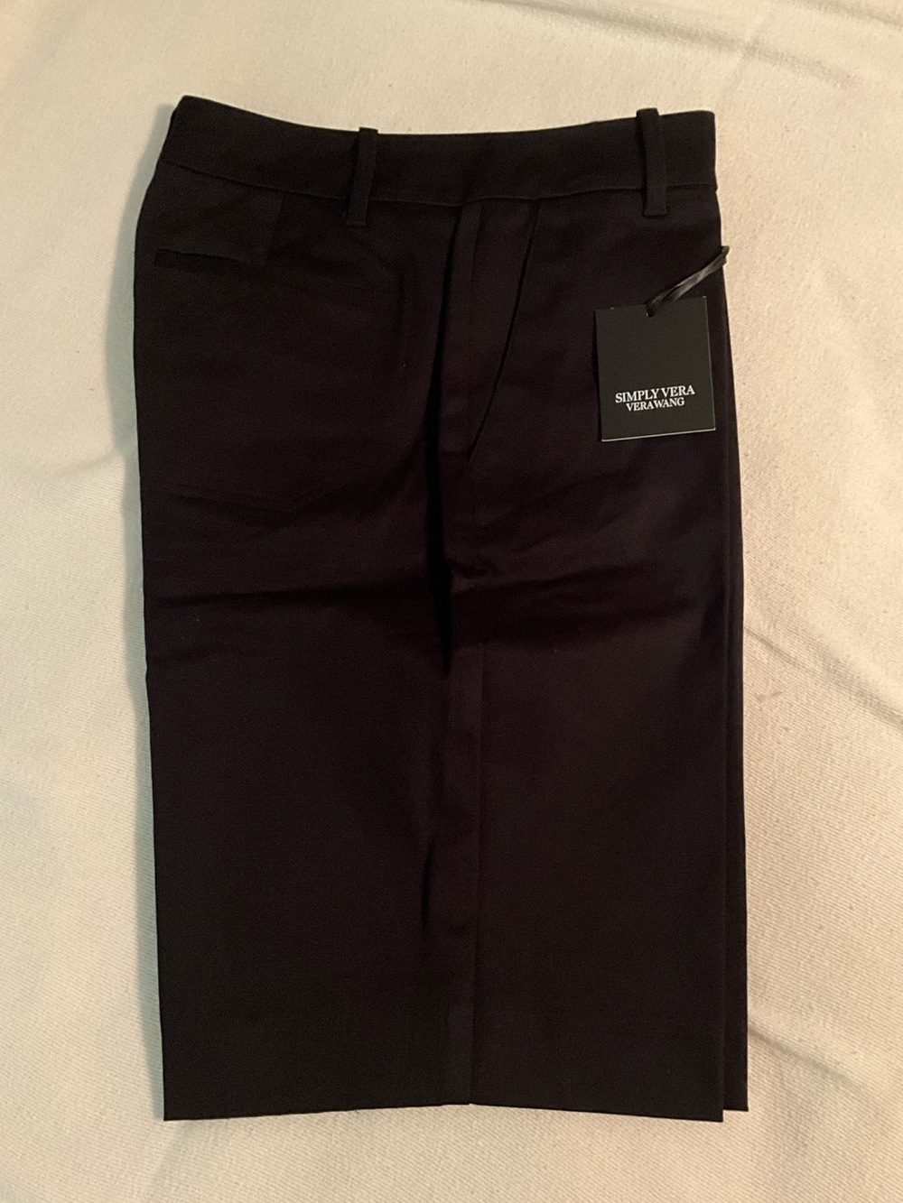 NWT Simply Vera Vera Wang Black Women's Dress shorts SIZE 2